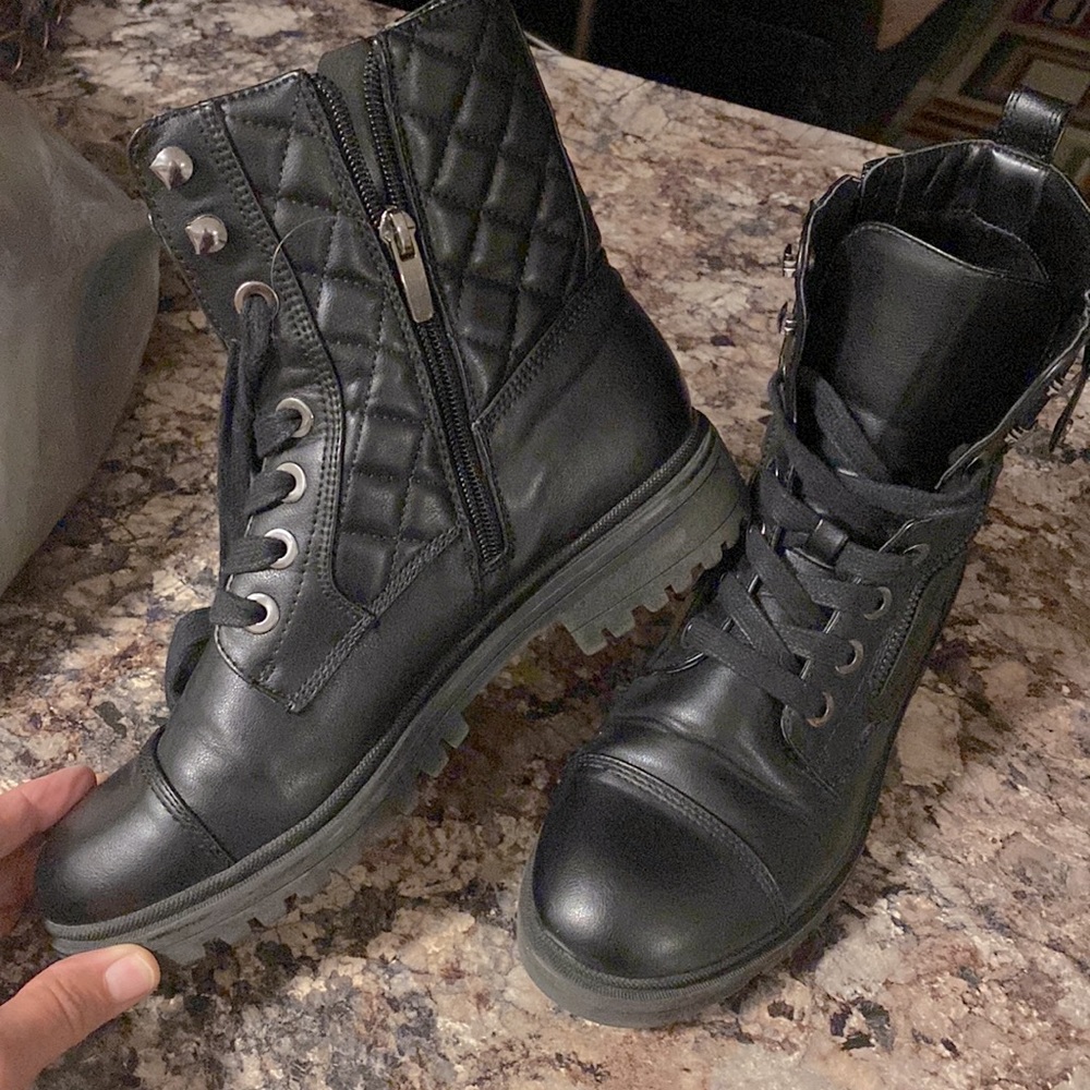 Nine West black boots